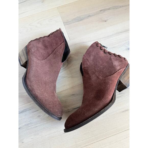 Journee Signature Womens Arika Booties Suede Size 7.5 Fall Boots Western Brown - Picture 6 of 6